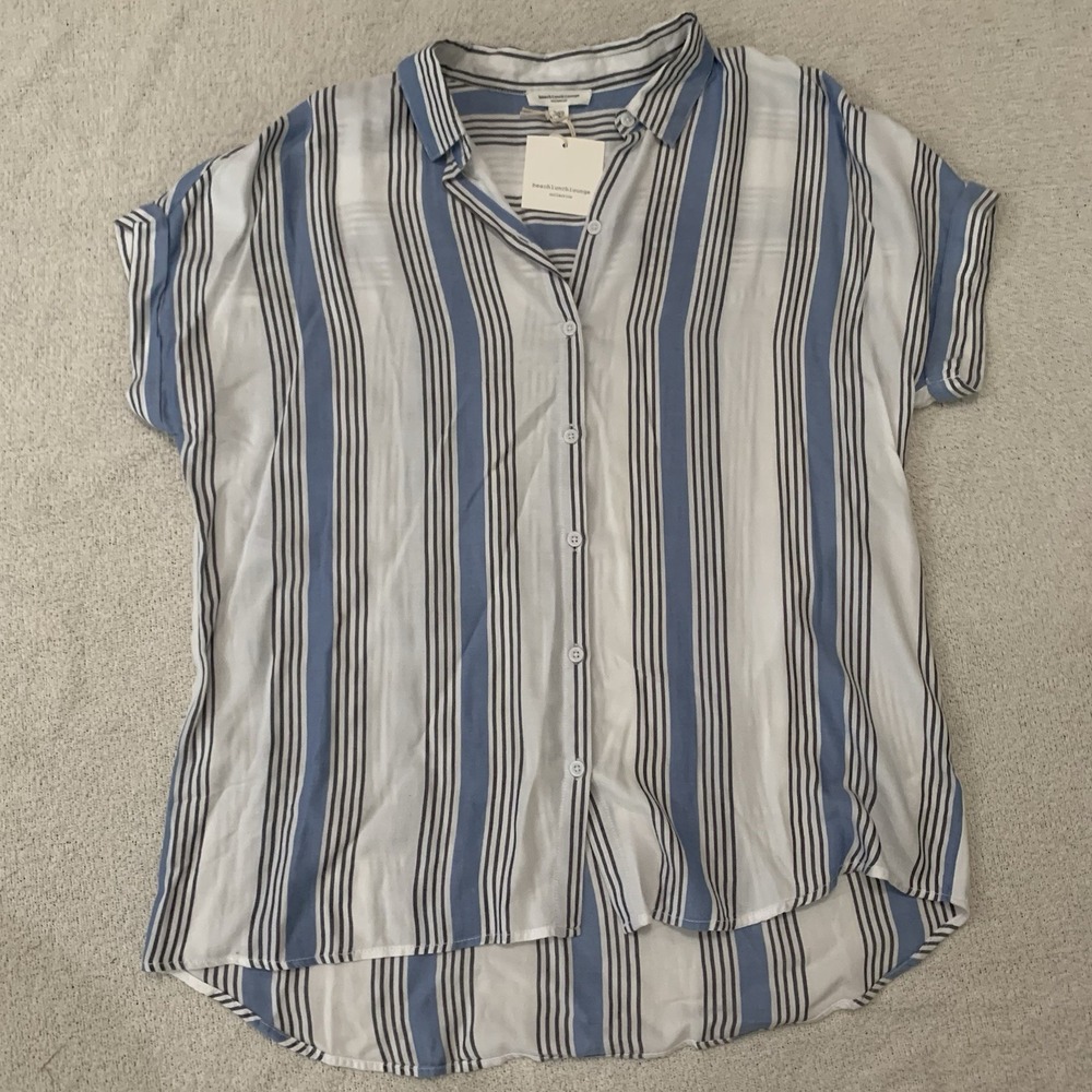 Beachlunchlounge Women's Shirt Size L Blue White Striped Button Short Sleeve NWT